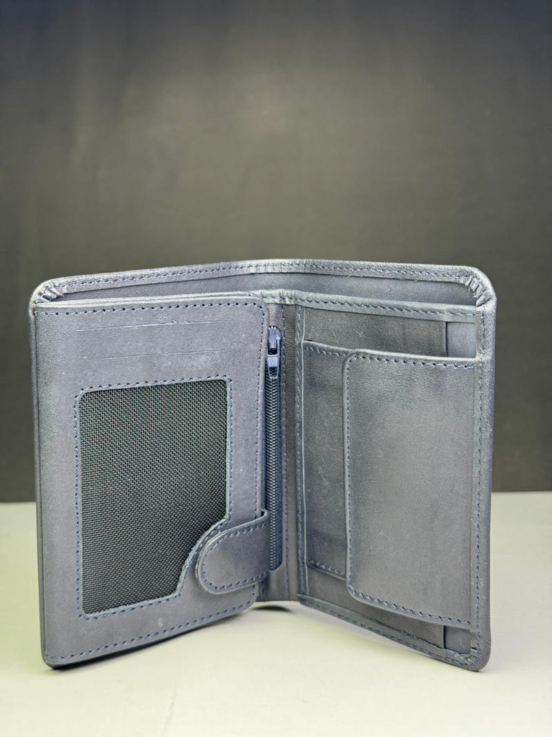 VersaStyle Leather Wallet – Organized & Durable