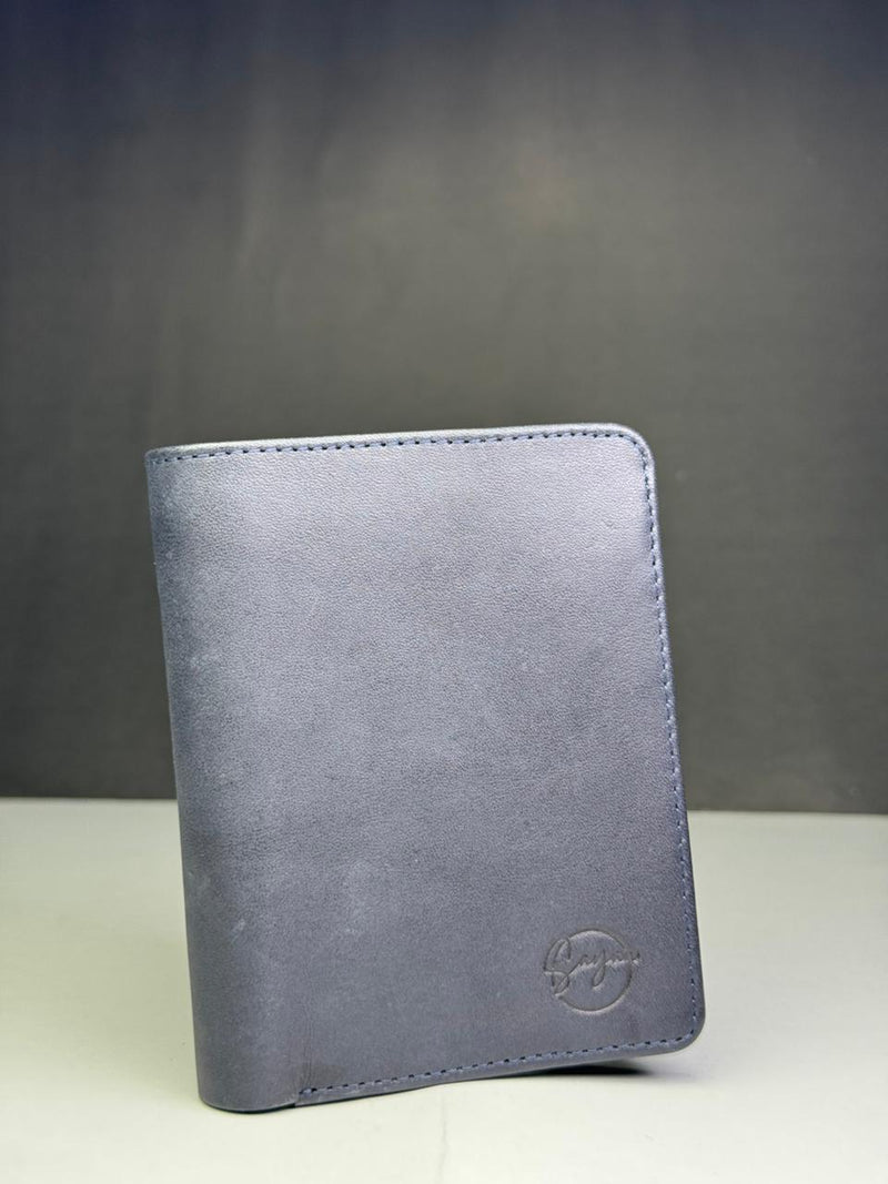 VersaStyle Leather Wallet – Organized & Durable